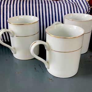 3 Vintage 1998 Classic Gold 8oz coffee mugs/cups